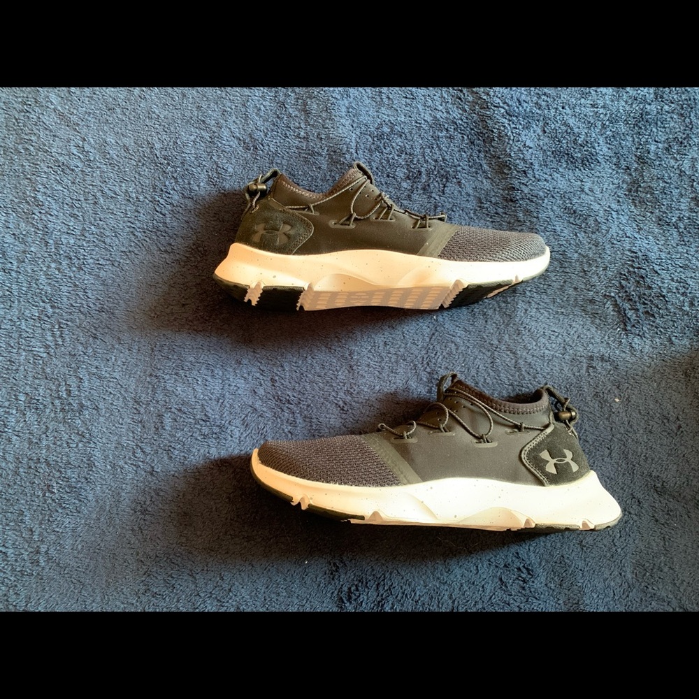 UNDER ARMOUR (W) DRIFT 2 BLACK SZ 7